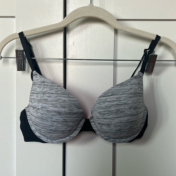 PINK Victoria's Secret Other - Victoria’s Secret PINK Bra